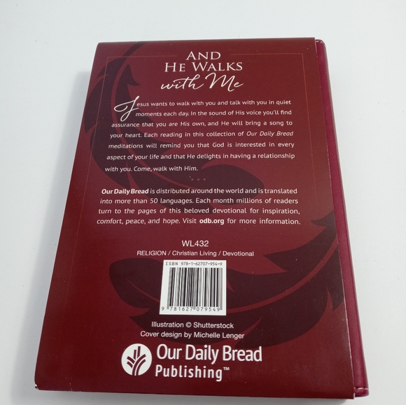 And He Walks With Me 365 Daily Reminders of Jesus Love NIB - Picture 2 of 3